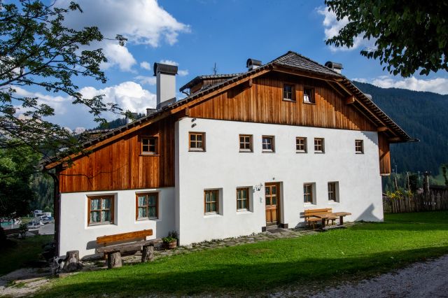 Our apartments in La Villa, Alta Badia Image: Apartments Picenin